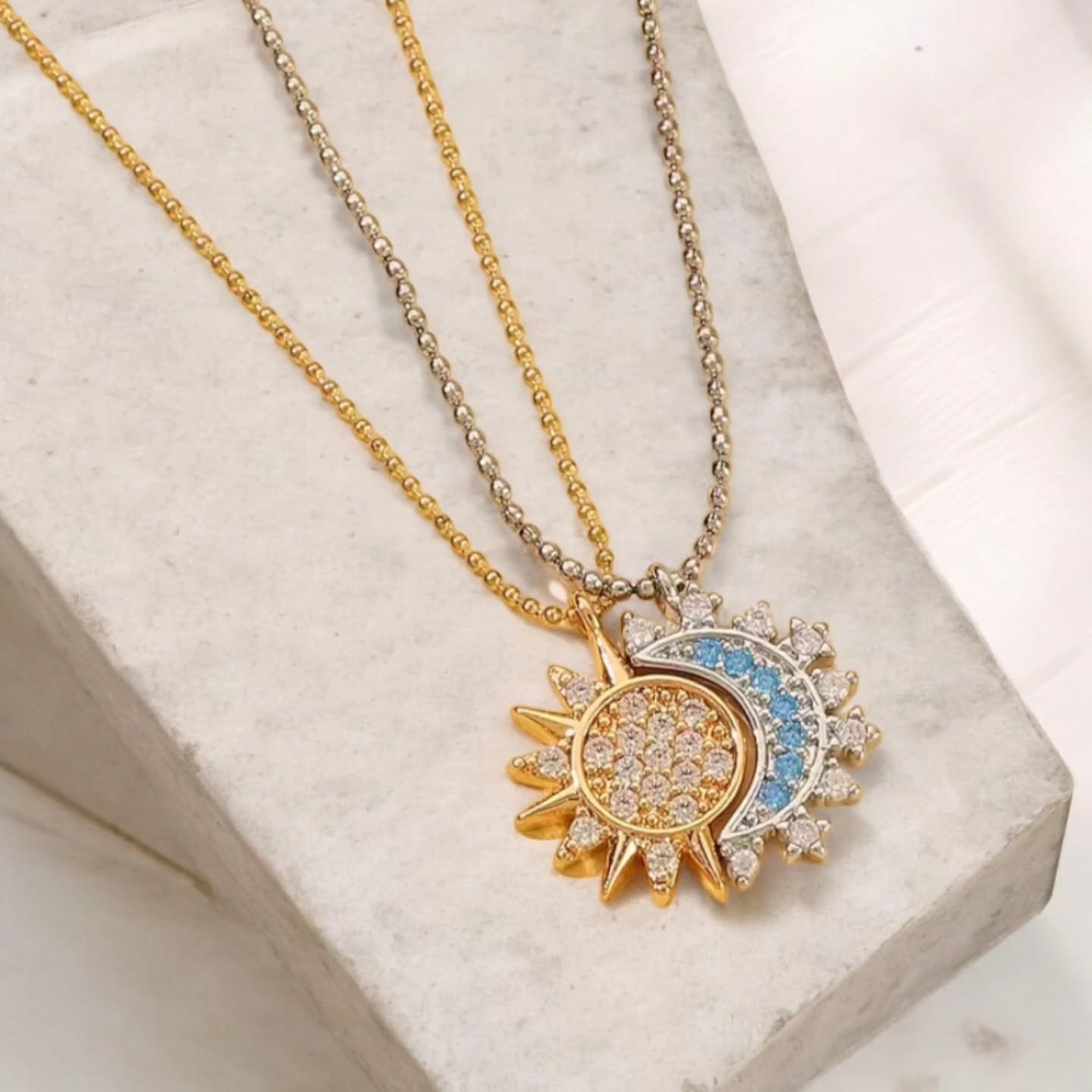 Collares Sol y Luna Eclipse Pareja