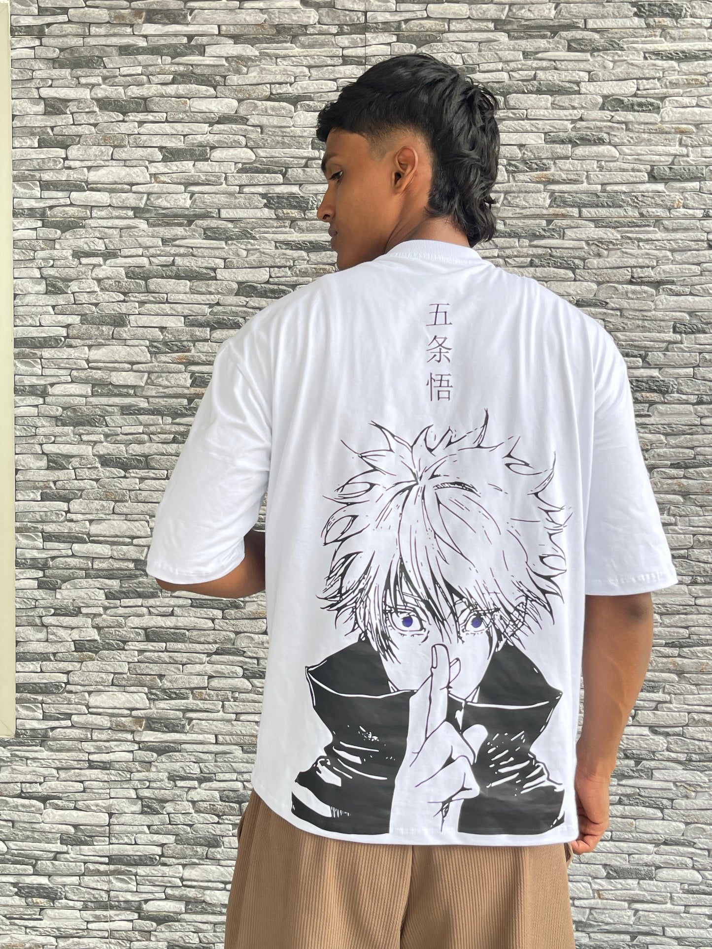 CAMISETA SATORU GOJO V3