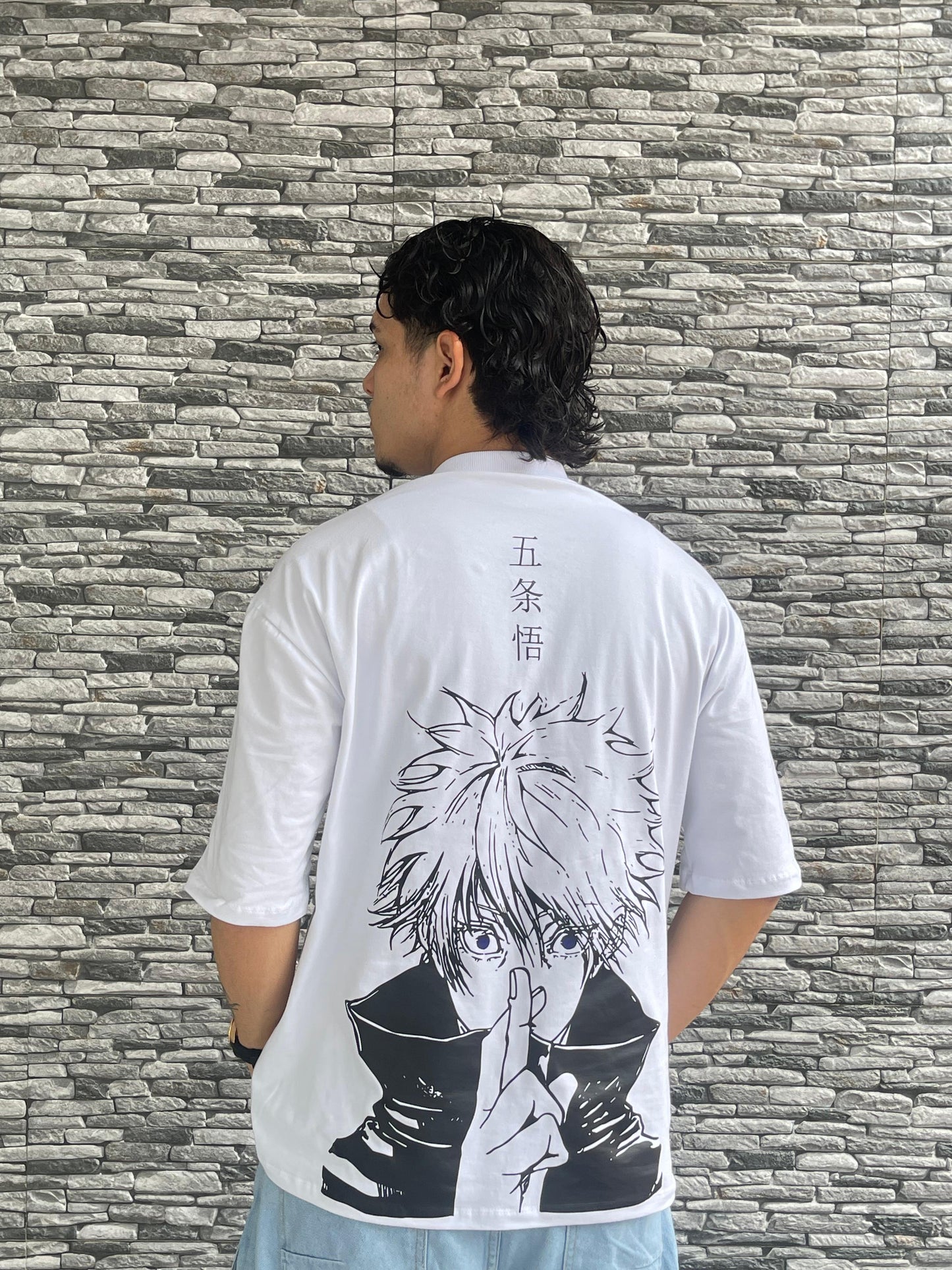 CAMISETA SATORU GOJO V3